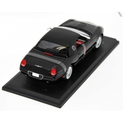 COCHE MAISTO FORD 2002 THUNDERBIRD COCHE MAISTO FORD 2002 THUNDERBIRD