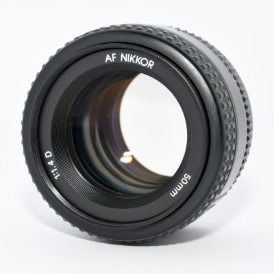 OBJETIVO NIKON NIKKOR 50MM F:1.4 D OBJETIVO NIKON NIKKOR 50MM F:1.4 D